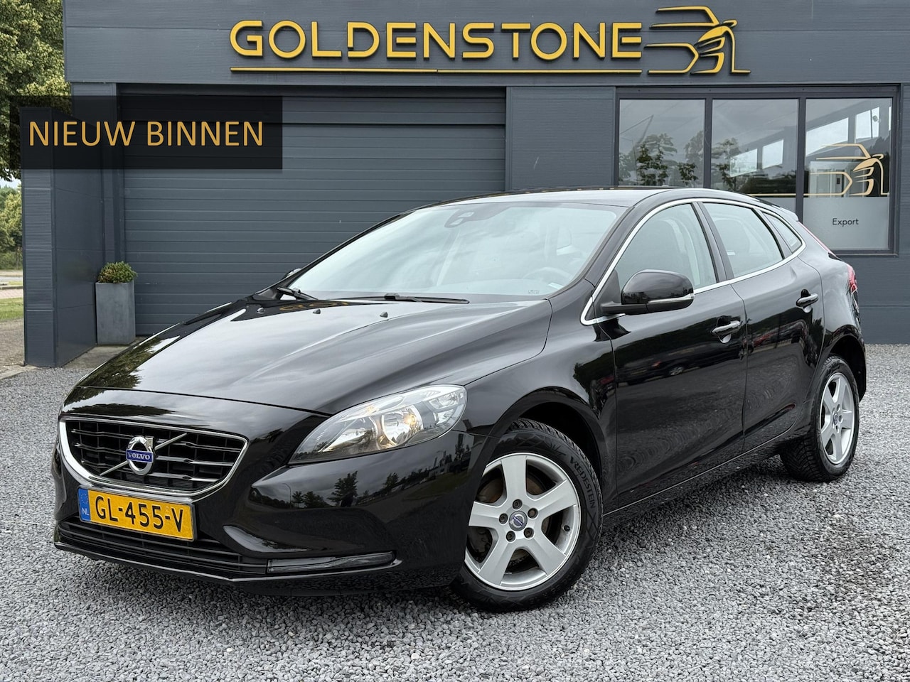 Volvo V40 - 2.0 D2 Momentum Business 2e Eigenaar,Navi,Clima,Cruise,PDC,Stoelverwar,Dealer Onderhouden, - AutoWereld.nl
