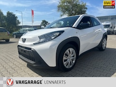 Toyota Aygo X - 1.0 VVT-i MT Play CAMERA/CARPLAY (BOVAG/RIJKLAARPRIJS)