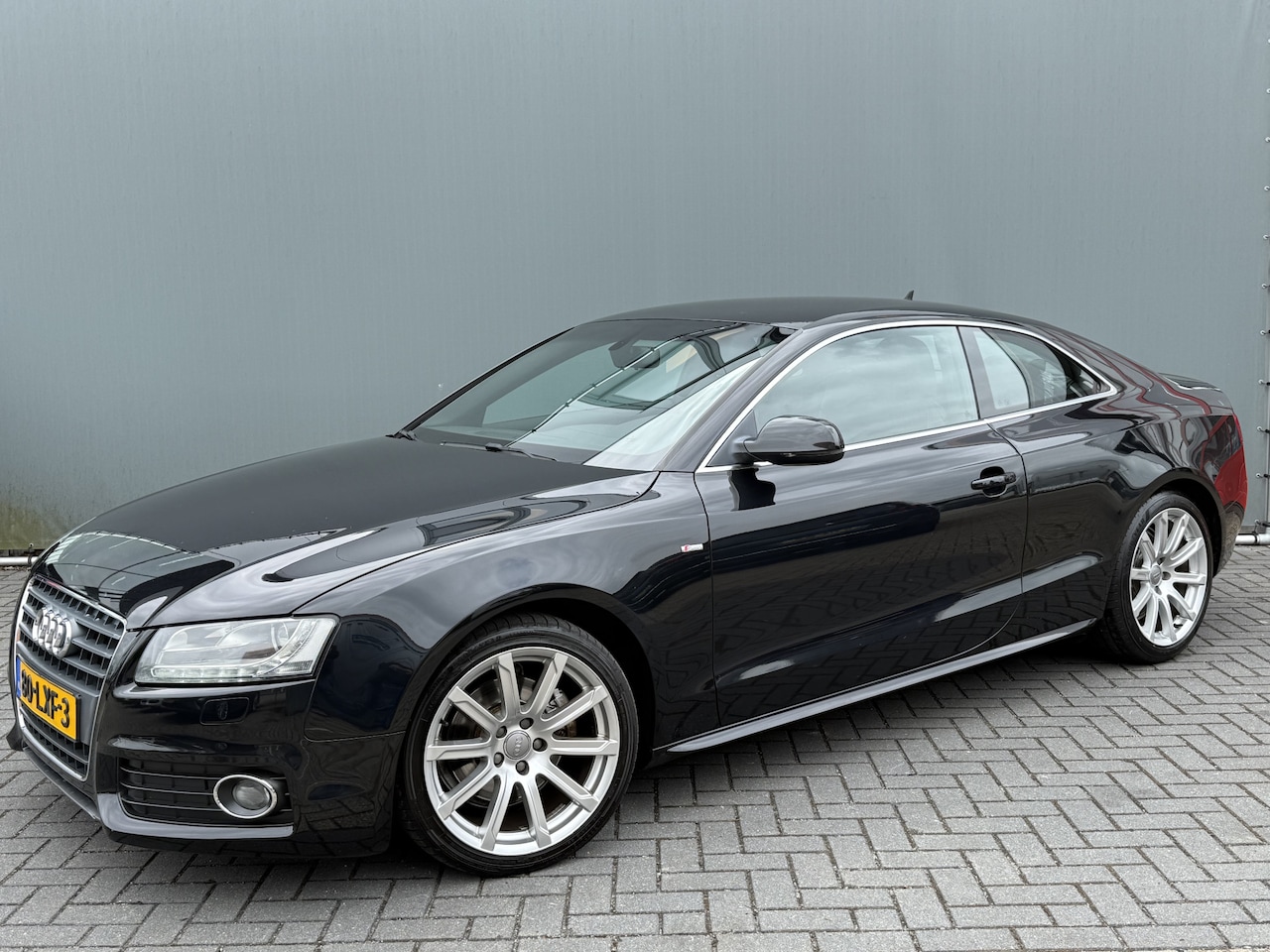 Audi A5 Coupé - BWJ 2010 1.8 161 PK TFSI S-edition AUTOMAAT / TREKHAAK | NAVI | CLIMA | CRUISE | HALF LEDE - AutoWereld.nl