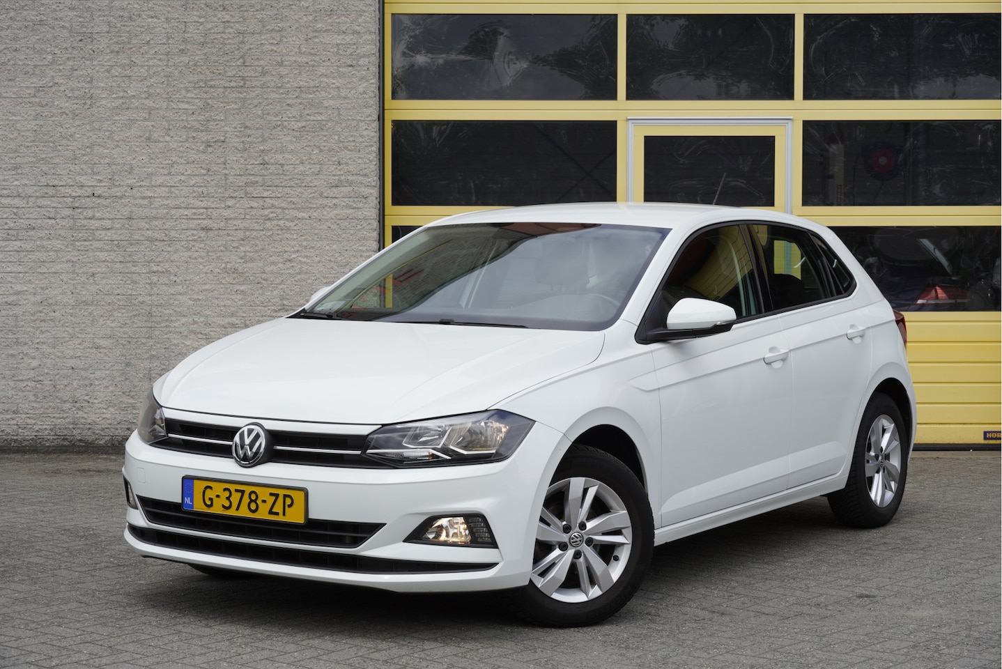 Volkswagen Polo - 1.0 TSI Automaat! 5drs Comfortline BJ2020 Lmv 15" | Led | Navi | App-Connect | Airco | Cru - AutoWereld.nl