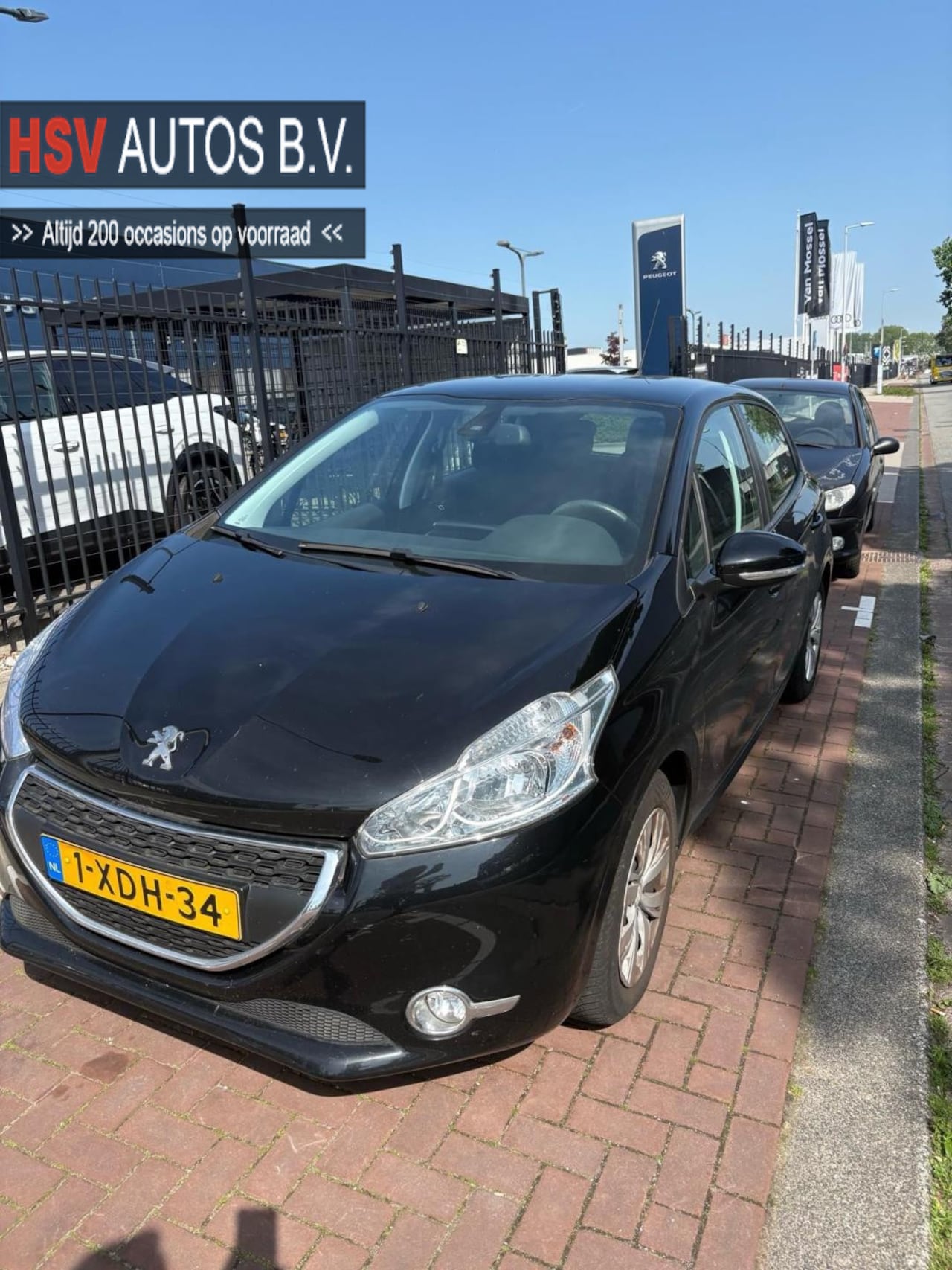 Peugeot 208 - 1.2 VTi Style airco navi LM - AutoWereld.nl
