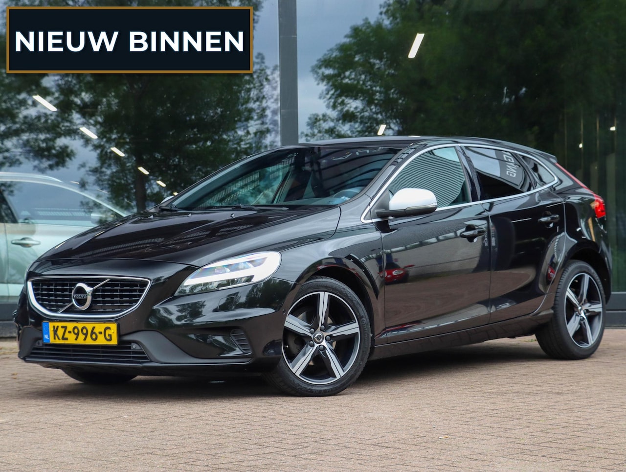 Volvo V40 - 2.0 D2 R-Design 2.0 D2 R-Design 150PK - AutoWereld.nl