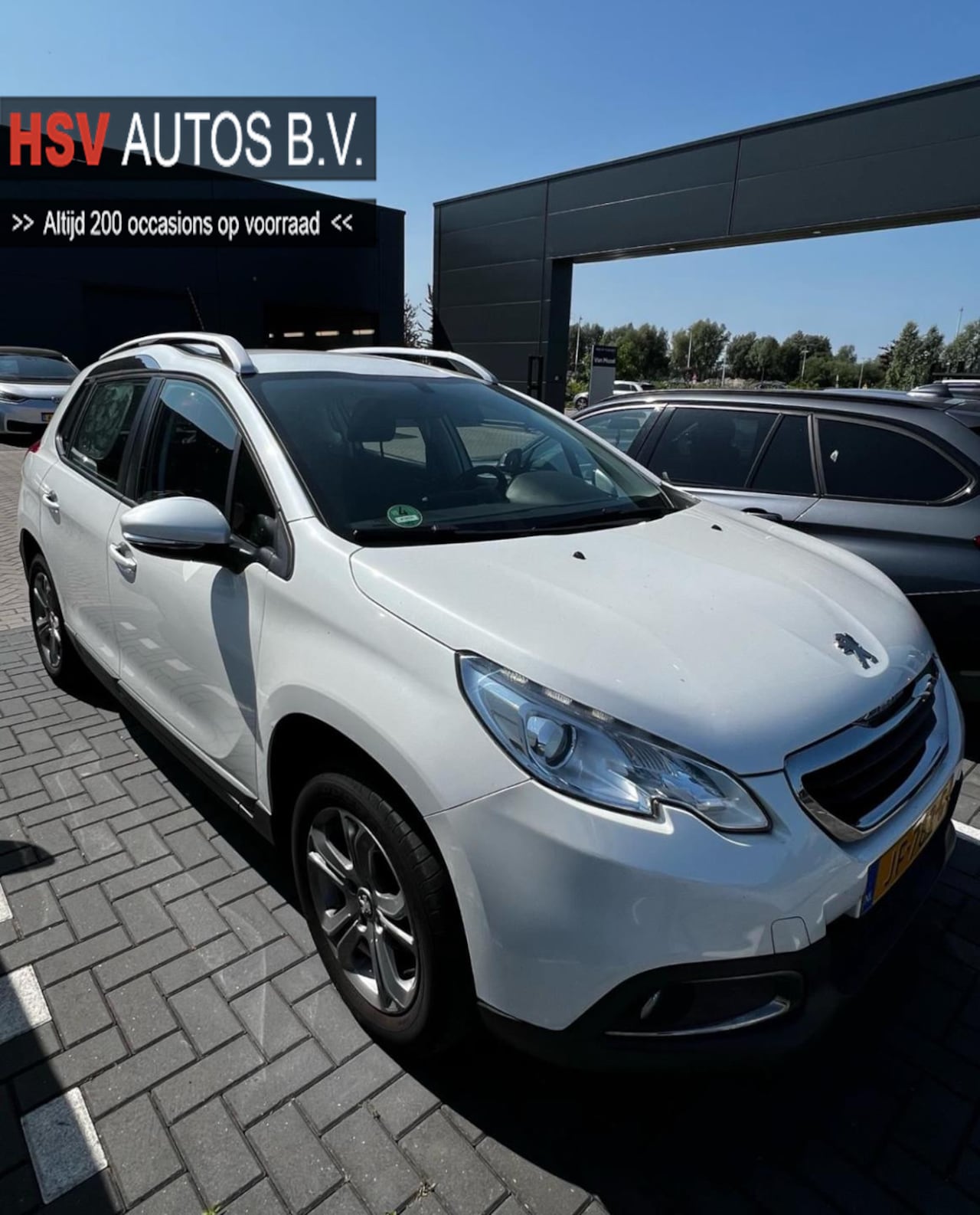 Peugeot 2008 - 1.2 PureTech Blue Lion navi airco org NL - AutoWereld.nl