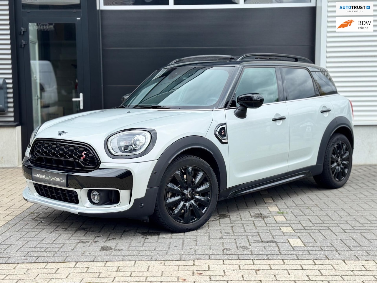MINI Countryman - 2.0 Cooper S White Silver Edition Mini 2.0 Cooper S White Silver Edition - AutoWereld.nl