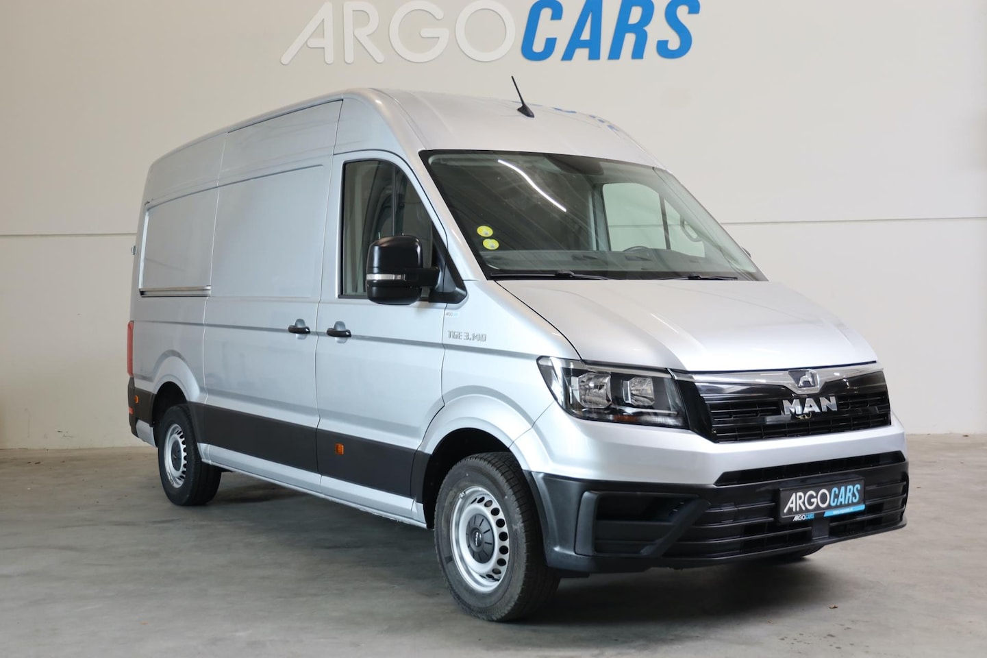 MAN TGE - 2.0 GRIJS L3/H3 140PK 3500KG TREKGEWICHT TREKHAAK LEASE V/A € 144,- p.m. INRUIL MOGELIJK - AutoWereld.nl