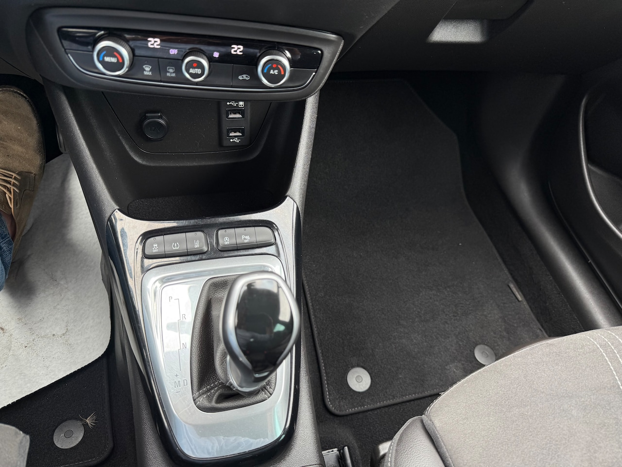 Opel Crossland - 1.2 Turbo Ultimate Trekhaak  lage km