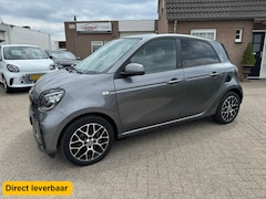 Smart Forfour - EQ Comfort PLUS 18 kWh Aut Navigatie Panoramadak