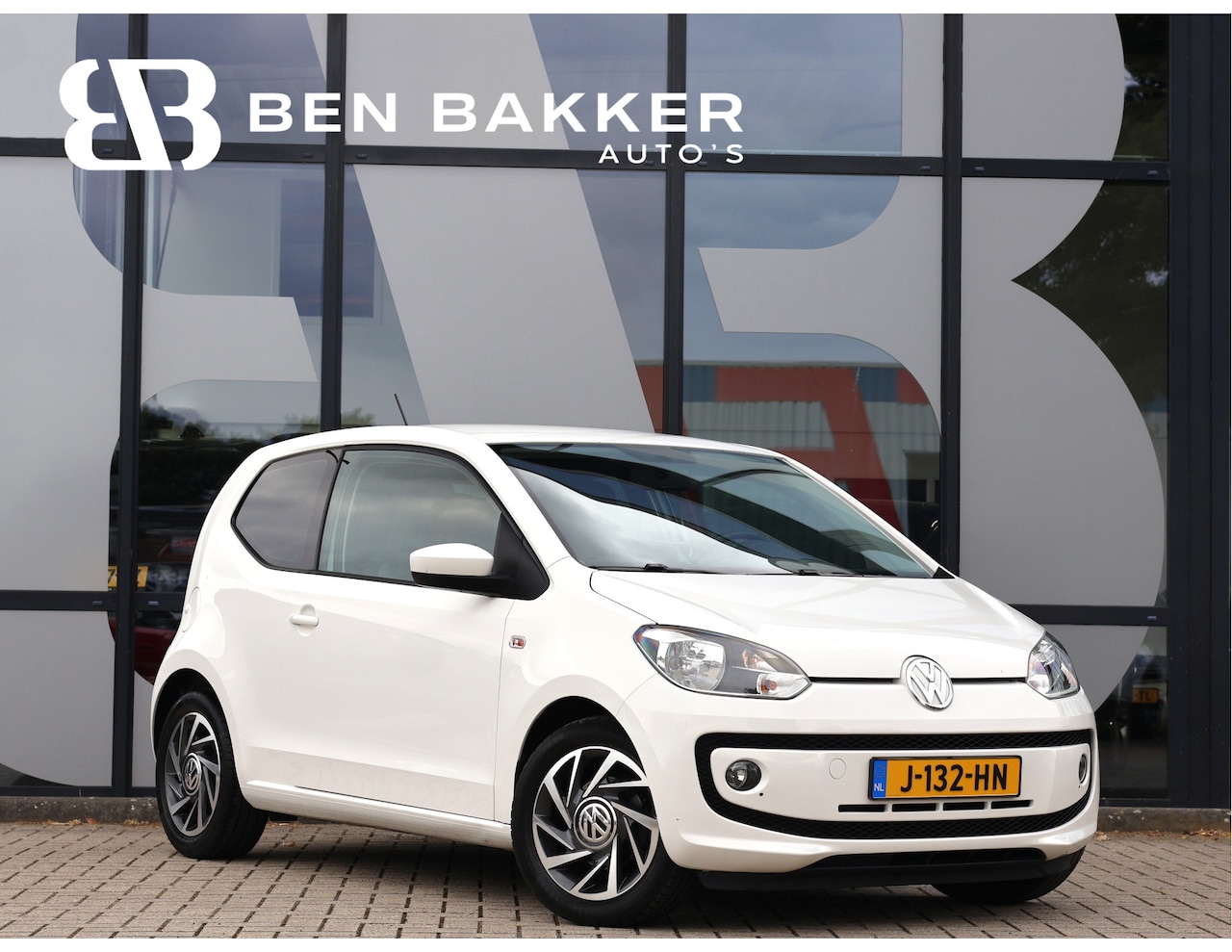 Volkswagen Up! - 1.0 high up! BlueMotion | Airco | Navi | Stoelverw. | Bluetooth | - AutoWereld.nl