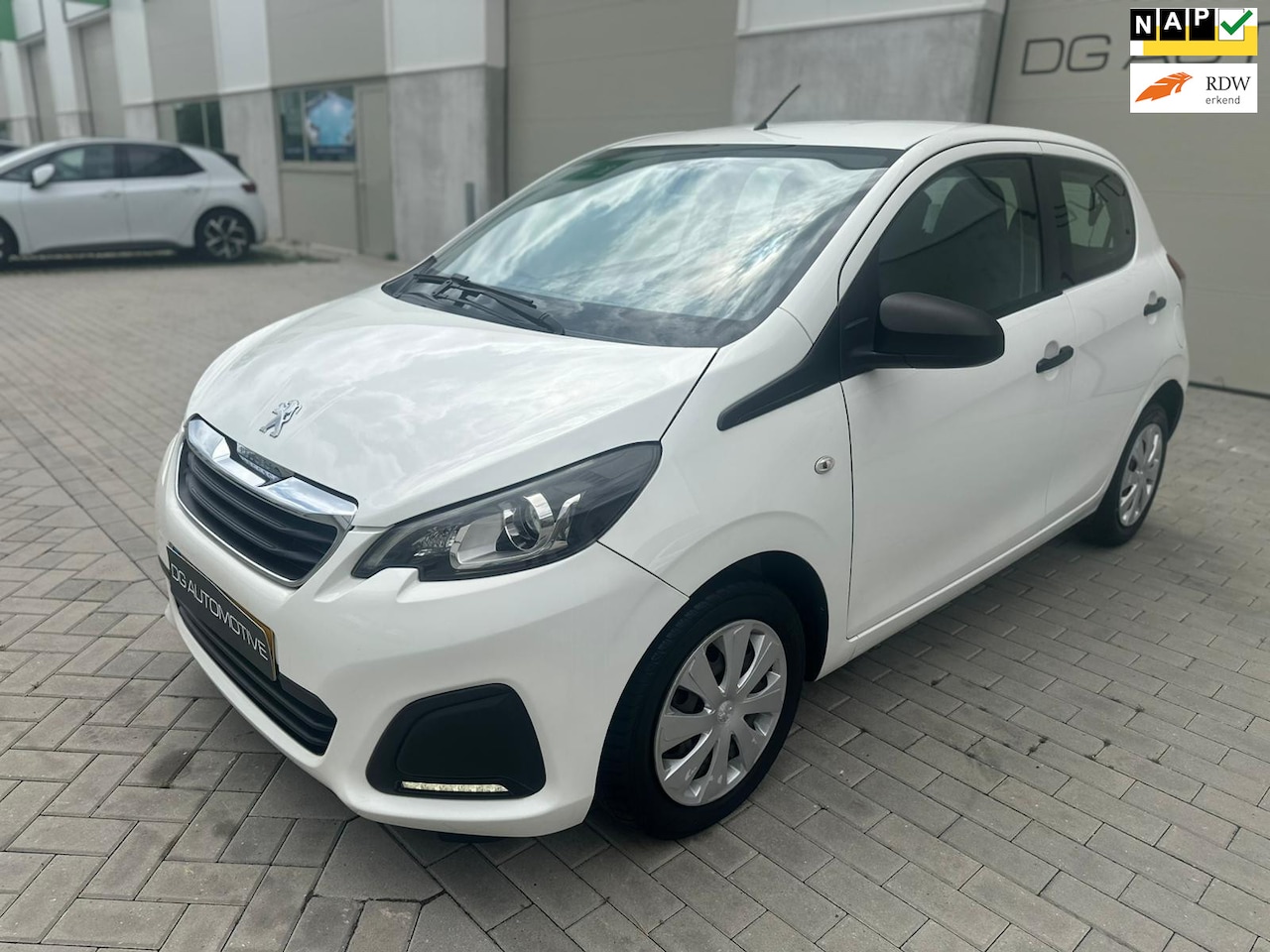 Peugeot 108 - 1.0 e-VTi Access APK 27-02-2026.AIRCO Led dag rij verlichting AUX USB AUDIO - AutoWereld.nl