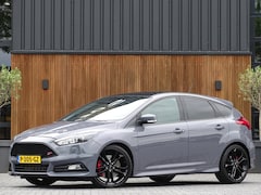 Ford Focus - ST MK3 2.0T 289PK / Recaro / Milltek / Airtac / LED