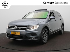 Volkswagen Tiguan Allspace - 1.5 TSI Comfortline Business 7p. Panoramadak / 7 zitter / Trekhaak