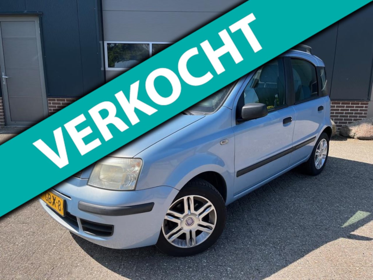 Fiat Panda - 1.2 Emotion-Clima-Trekhaak-Elektrpakket-Airco-NAP! - AutoWereld.nl