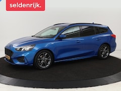 Ford Focus - 1.0 EcoBoost ST Line | Stoel & stuurverwarming | Camera | Trekhaak | Climate control | Car