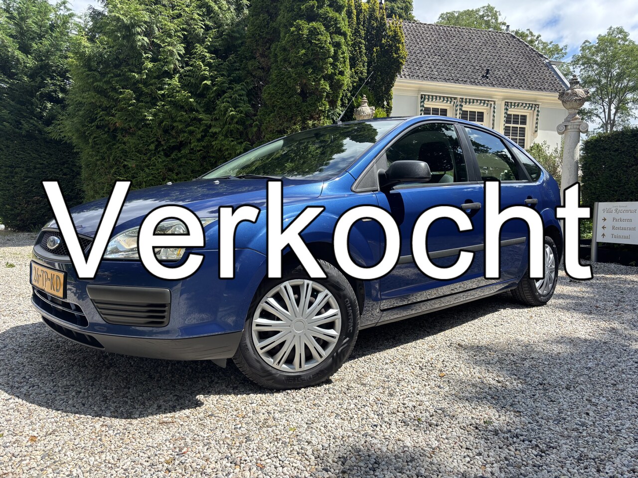Ford Focus - 1.4-16V Ambiente / 5 Deurs / Airco / Trekhaak - AutoWereld.nl