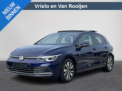 Volkswagen Golf - 2.0 TDI Move Automaat | Trekhaak elektrisch | Pano | IQ Light | Digitaal Dashboard | HUD |