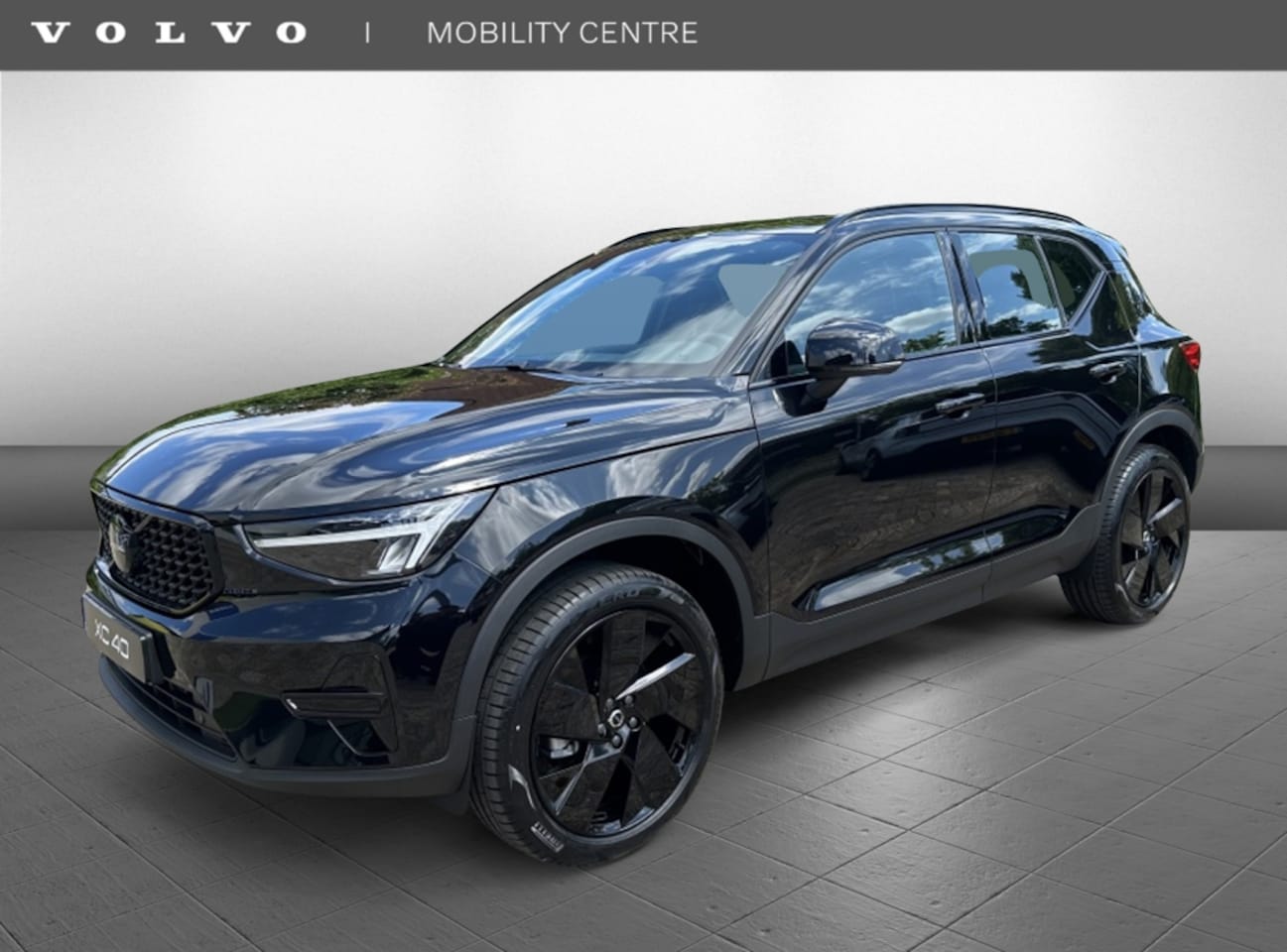 Volvo XC40 - XC40 B4 Plus Black Edition | DIRECT UIT VOORRAAD LEVERBAAR! | - AutoWereld.nl