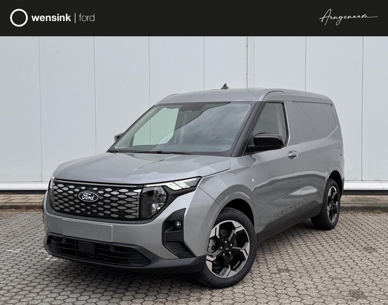 Ford Transit Courier - E-Transit Limited 44 kWh Direct Leverbaar! | Driver Assistance Pack | Trekhaak | Apple Car - AutoWereld.nl