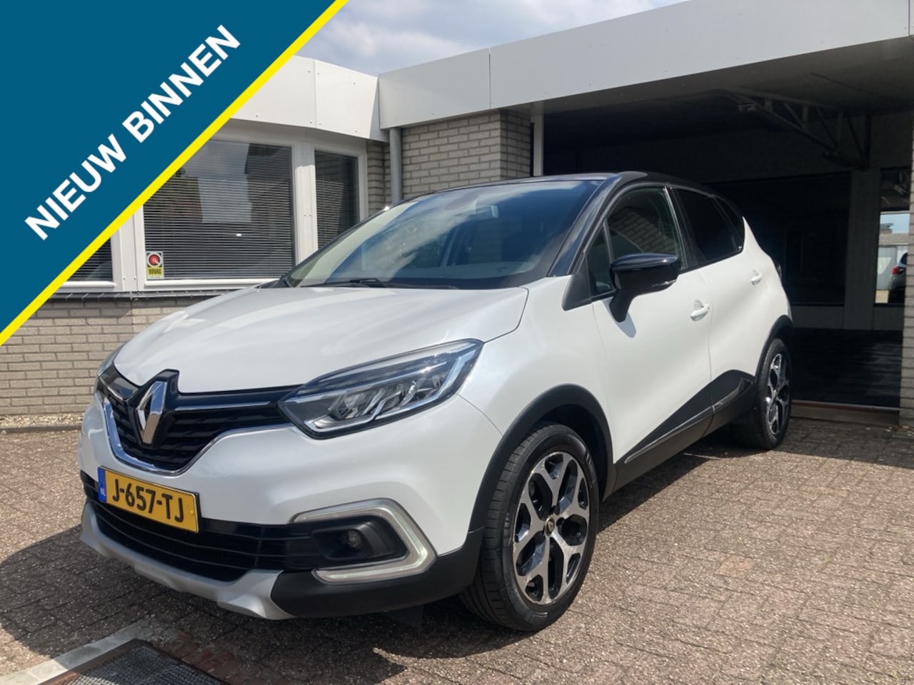 Renault Captur - 1.3 TCe 150pk Intens AUTOMAAT / Pano dak - AutoWereld.nl