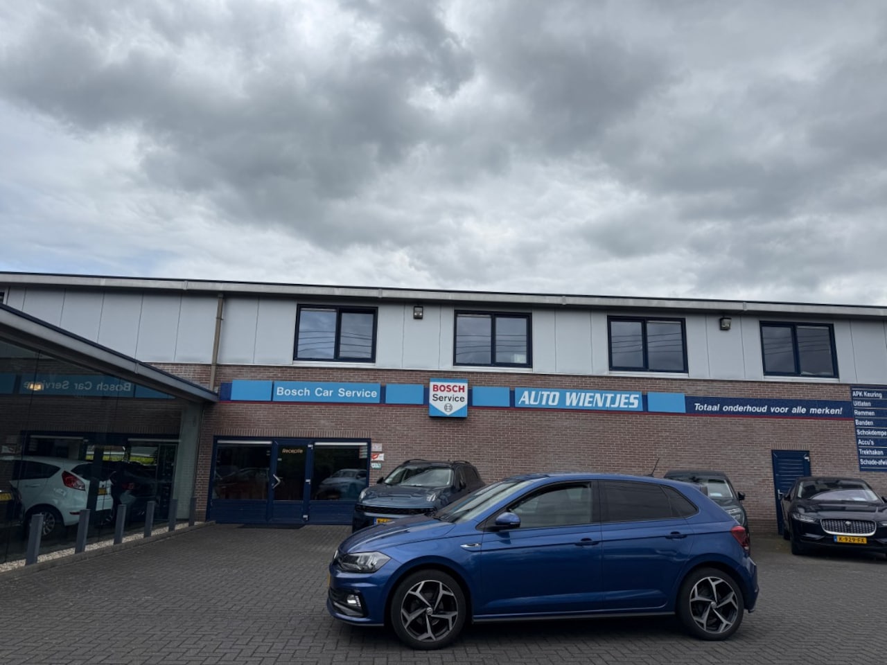 Volkswagen Polo - 1.0 TSI | Highline R-Line 5-Drs | Airco-Ecc | Navi | Carplay - AutoWereld.nl