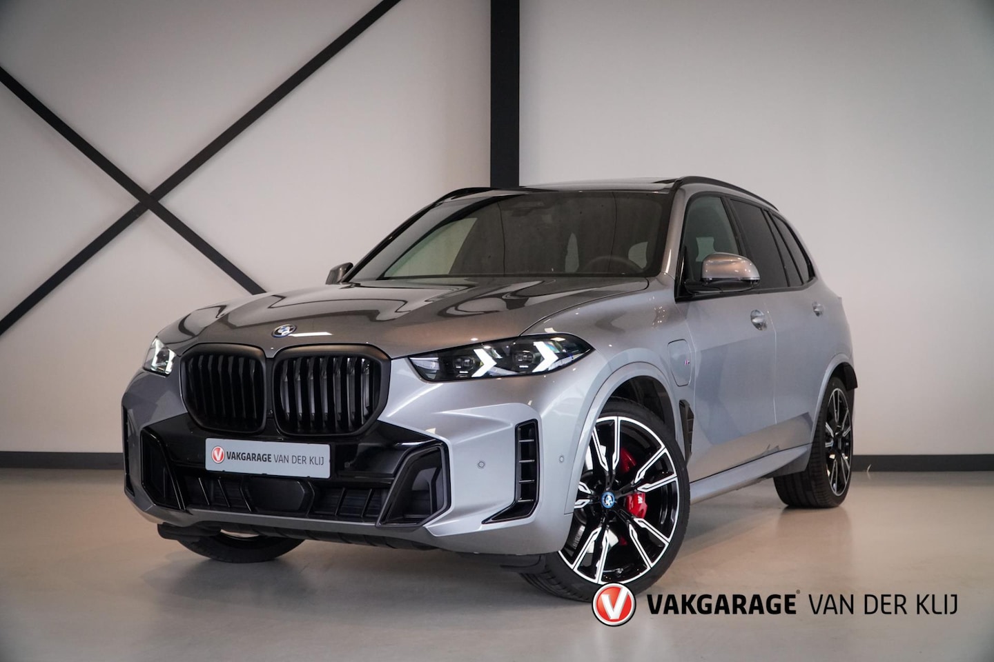 BMW X5 - XDrive50e M-Sport Pro | Panorama | Full Option! | 4-Wielbest. | Stoelvent. | Leder Dash. | - AutoWereld.nl