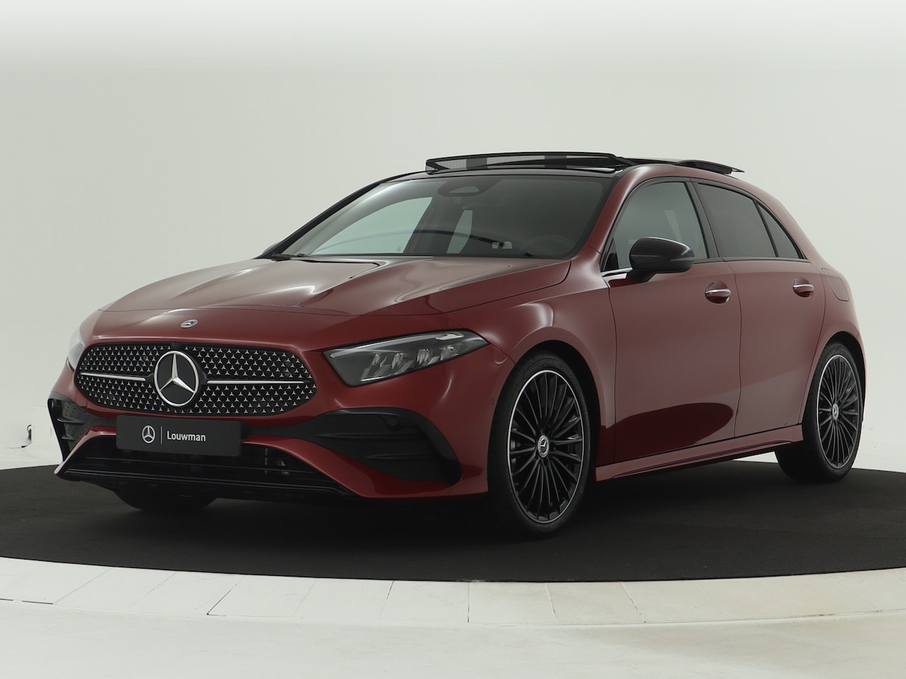 Mercedes-Benz A-klasse - 180 Star Edition AMG Line | Nightpakket | Dodehoekassistent | Parkeerpakket met achteruitr - AutoWereld.nl