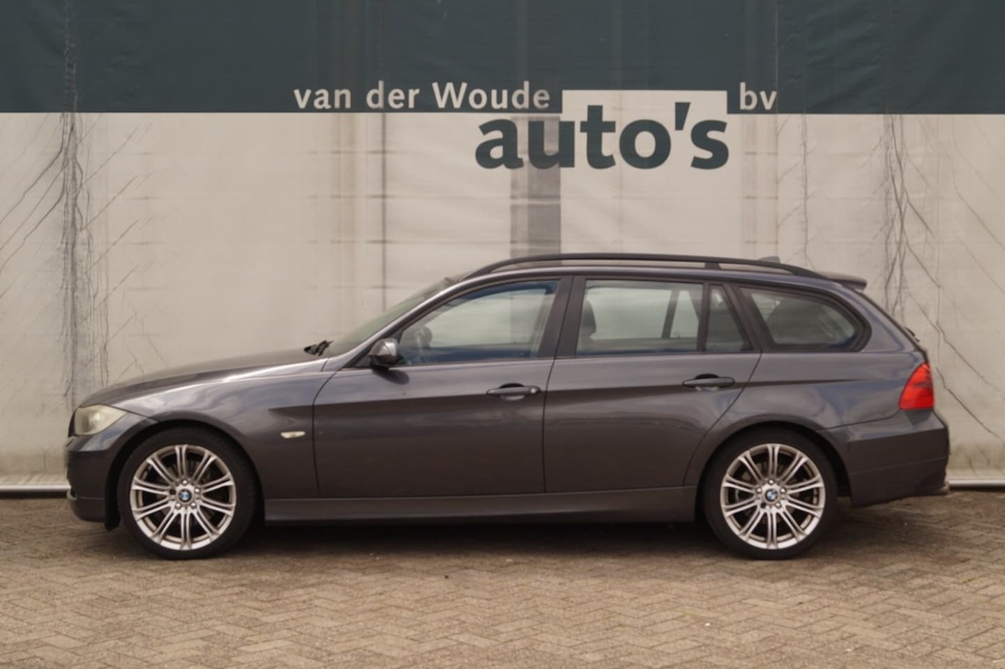 BMW 3-serie Touring - 318d 143pk Business Line Sport -XENON-ECC- - AutoWereld.nl