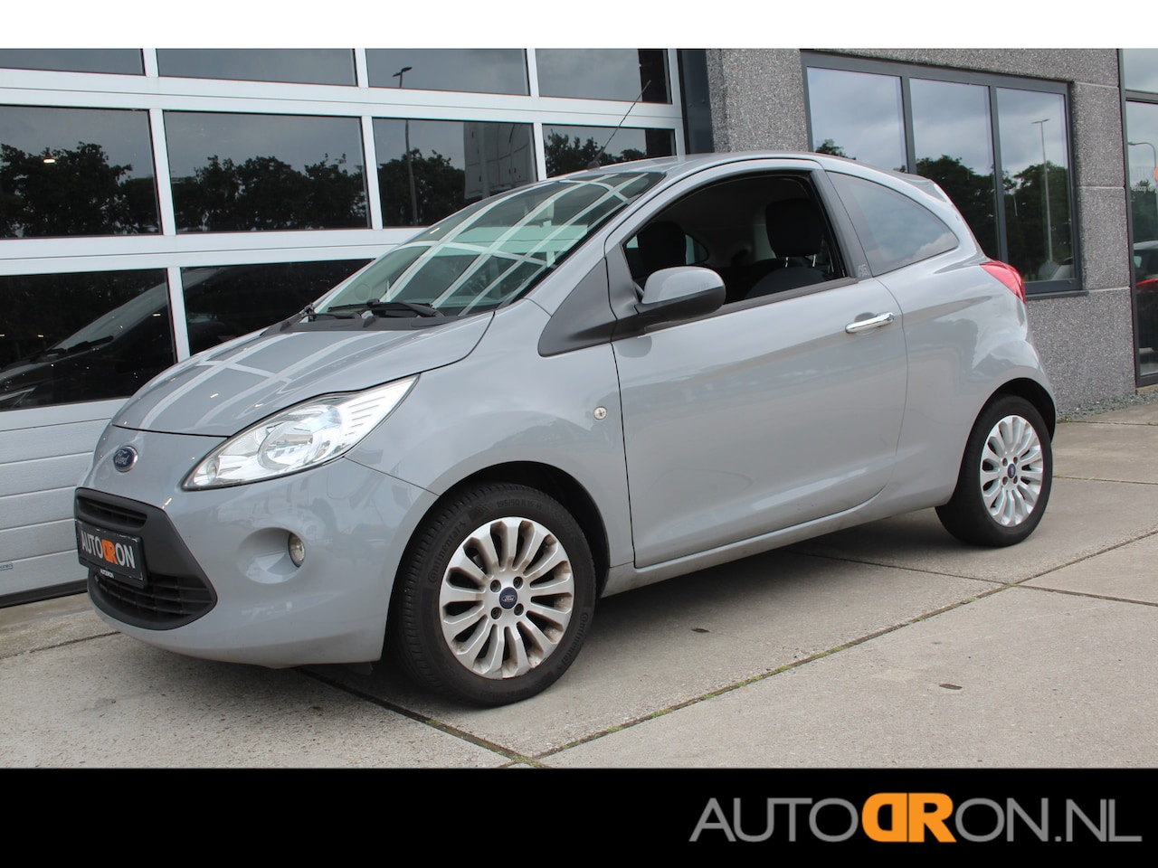 Ford Ka - 1.2 Titanium X Pack / Chrome Pack / Airco / LM - AutoWereld.nl