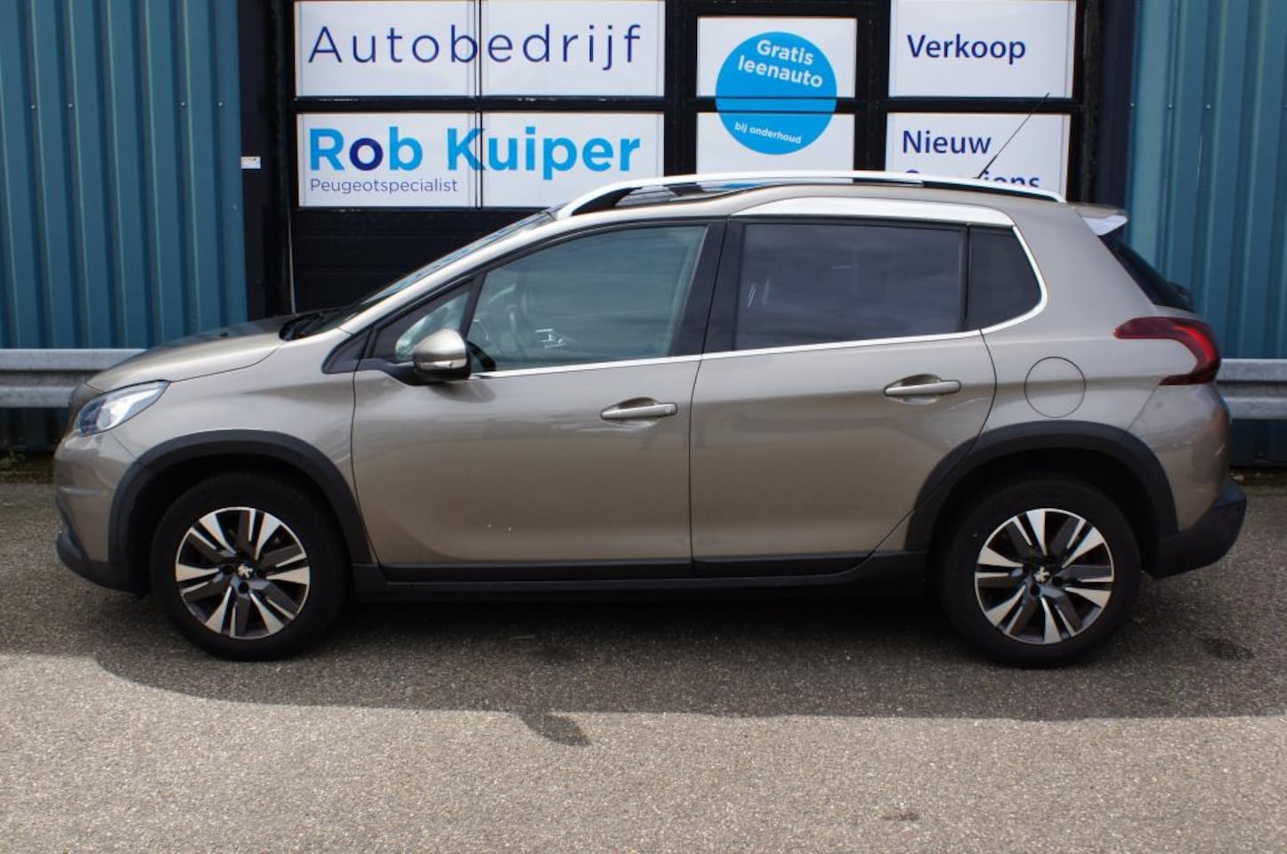 Peugeot 2008 - 1.2 PureTech Blue Lease Executive 1.2 PureTech Blue Lease Executive - AutoWereld.nl
