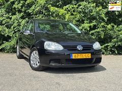 Volkswagen Golf - 1.6 FSI Optive | Cruise control + Clima |