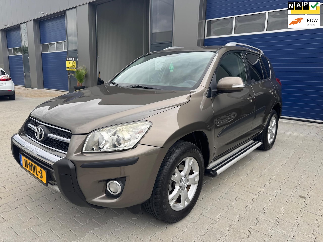 Toyota RAV4 - 2.0 VVTi Dynamic automaat airco trekhaak nieuwstaat!! - AutoWereld.nl