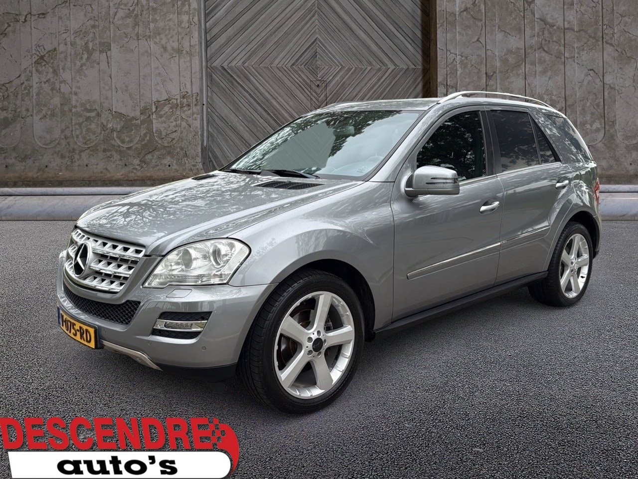 Mercedes-Benz M-klasse - 350 CDI grijs kenteken marge - AutoWereld.nl