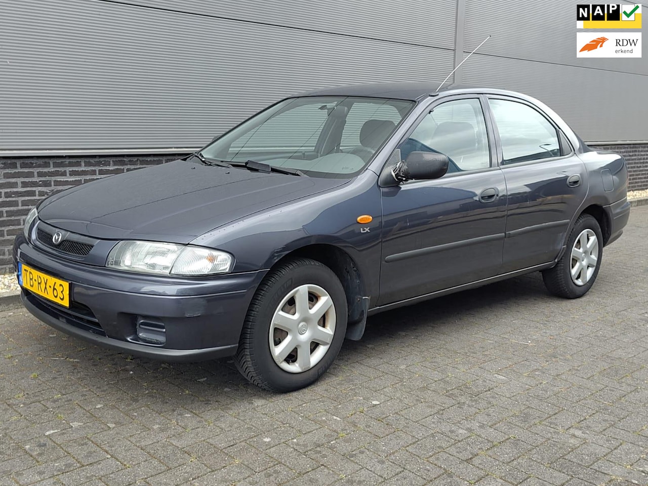 Mazda 323 - 1.5i LX - EXPORT - cross - AutoWereld.nl