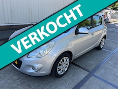 Hyundai i20 - 1.2i i-Motion kleppen hoor baar