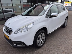 Peugeot 2008 - 1.2 PureTech Allure / Pano'dak / Navi / PDC / Airco