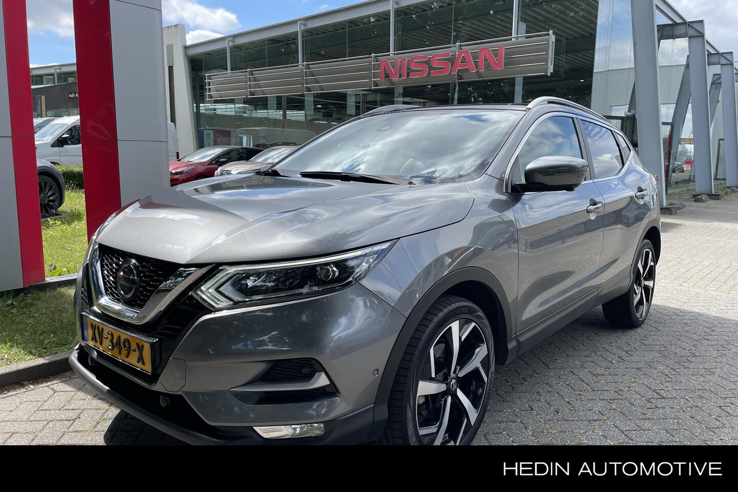 Nissan Qashqai - 1.3 DIG-T Tekna + 160PK Automaat | Panoramadak | 19" Lm velgen | Trekhaak - AutoWereld.nl