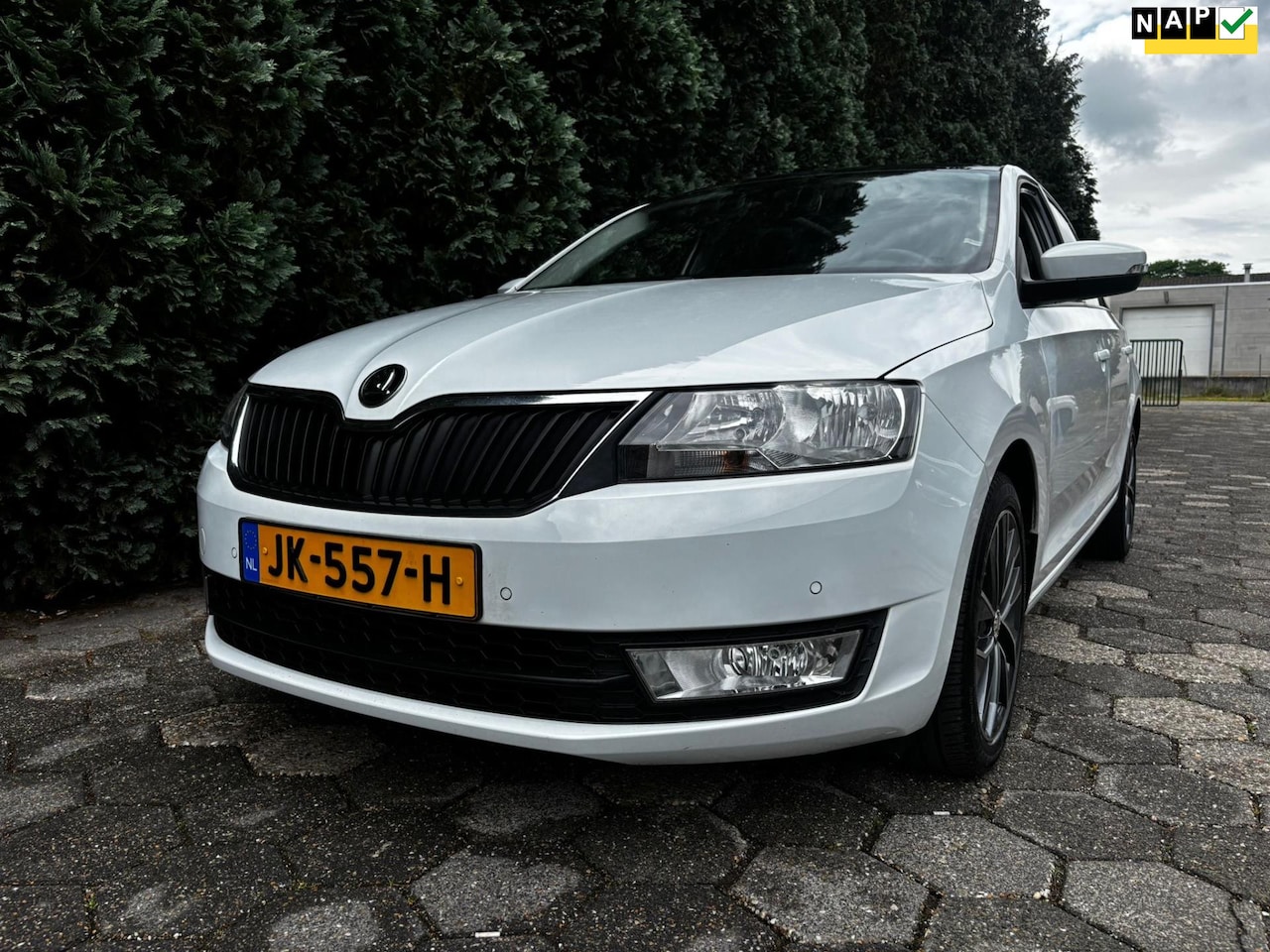 Skoda Rapid Spaceback - 1.2 TSI Greentech JOY | Pano - AutoWereld.nl