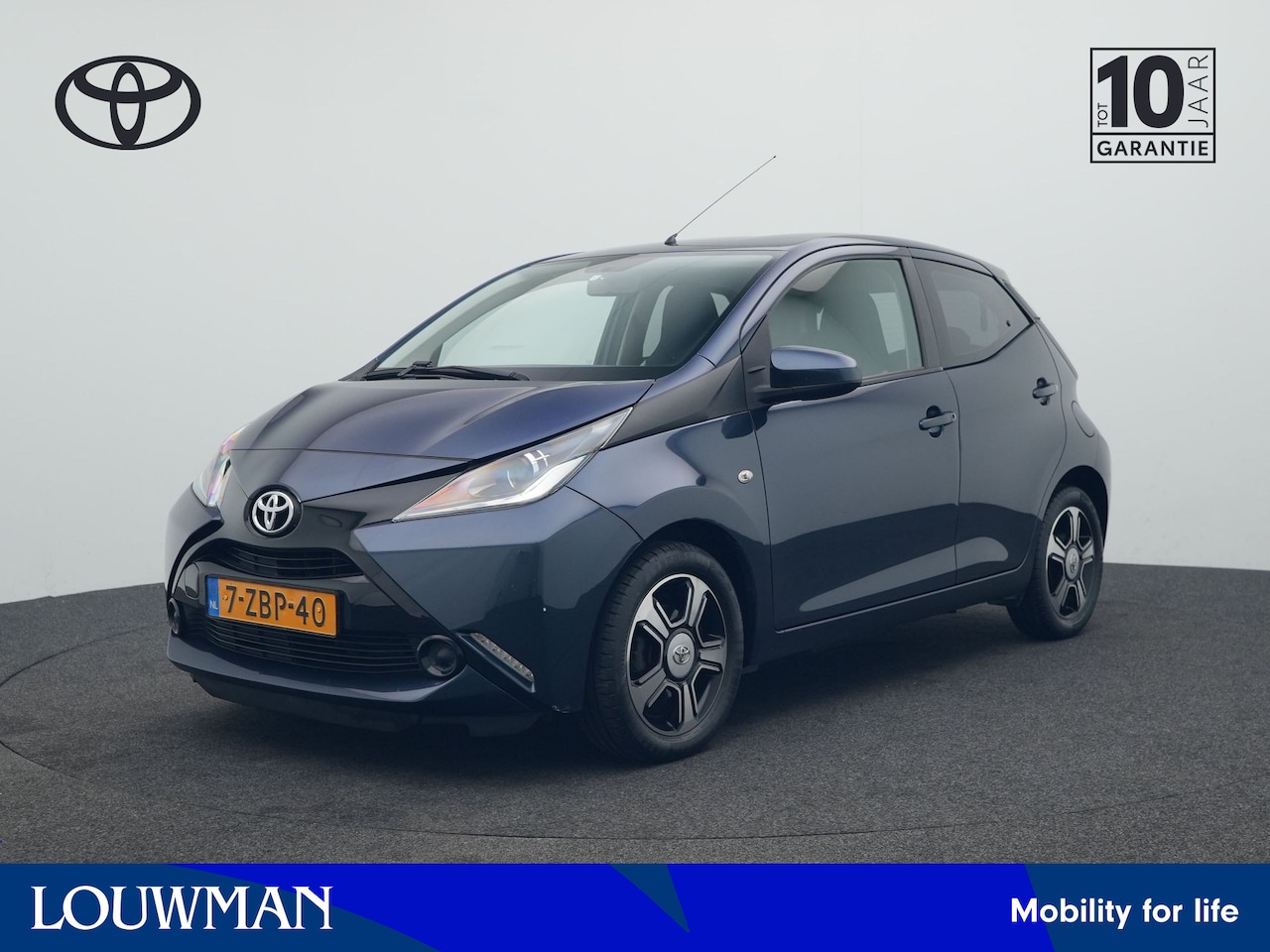 Toyota Aygo - 1.0 VVT-i x-play 1.0 VVT-i x-play - AutoWereld.nl