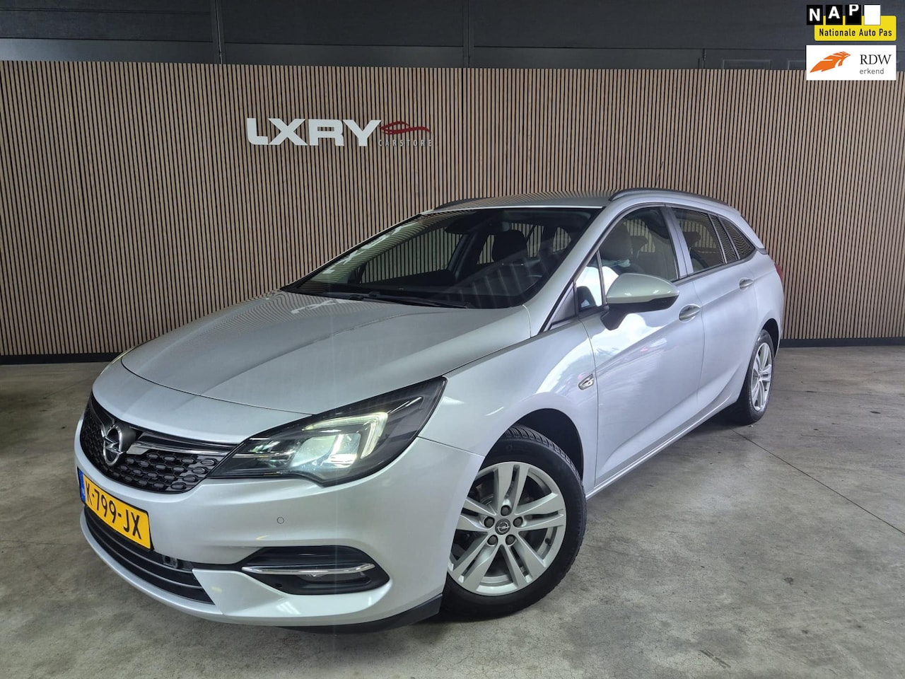 Opel Astra Sports Tourer - 1.2 Edition | Clima | Camera | Cruise | PDC | Navi | - AutoWereld.nl