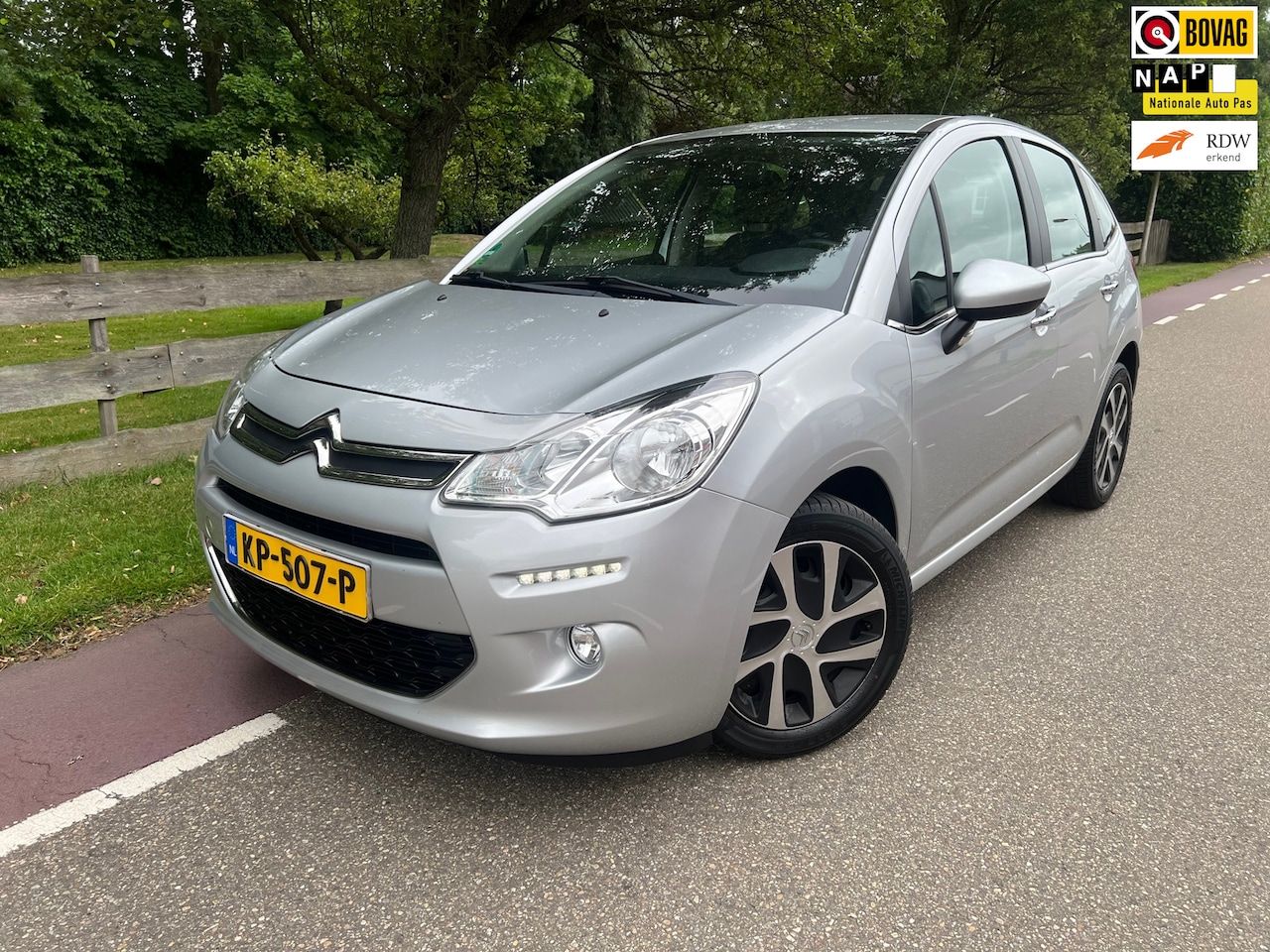 Citroën C3 - 1.2 PureTech Feel Edition Navi Clima AIRBAGS ZIJN VERVANGEN - AutoWereld.nl