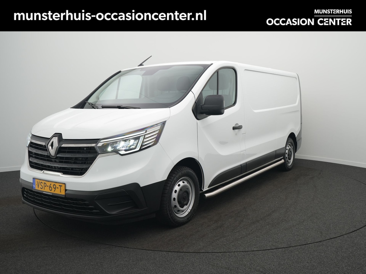 Renault Trafic - 2.0 Blue dCi 130 T30 L2H1 Start - All Seasonbanden - Trekhaak - Sidebars - AutoWereld.nl