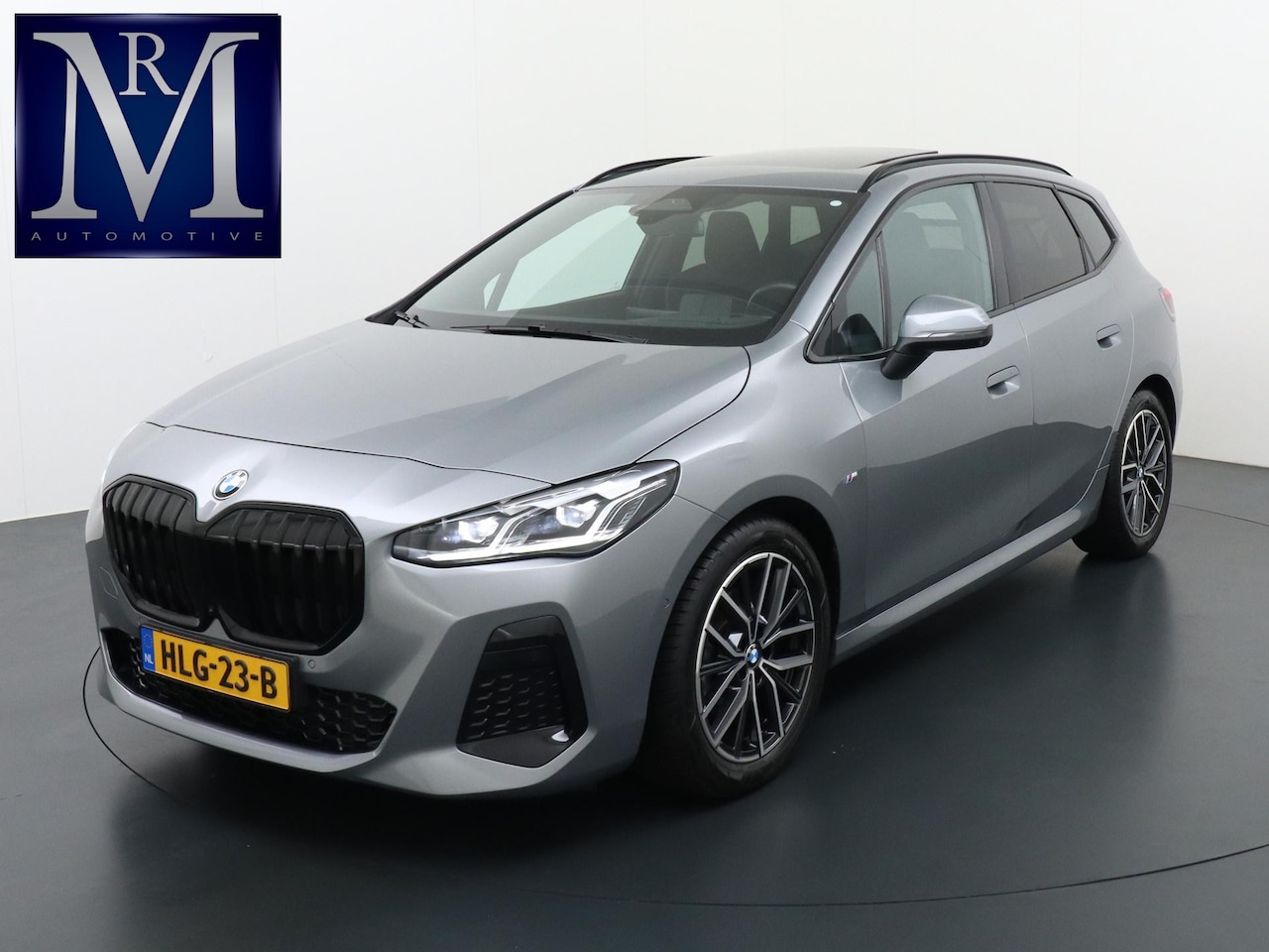 BMW 2-serie Active Tourer - 220i M-Sport HARMAN KARDON AUDIO| PANO |360 CAMERA | MEMORY SEAT - AutoWereld.nl
