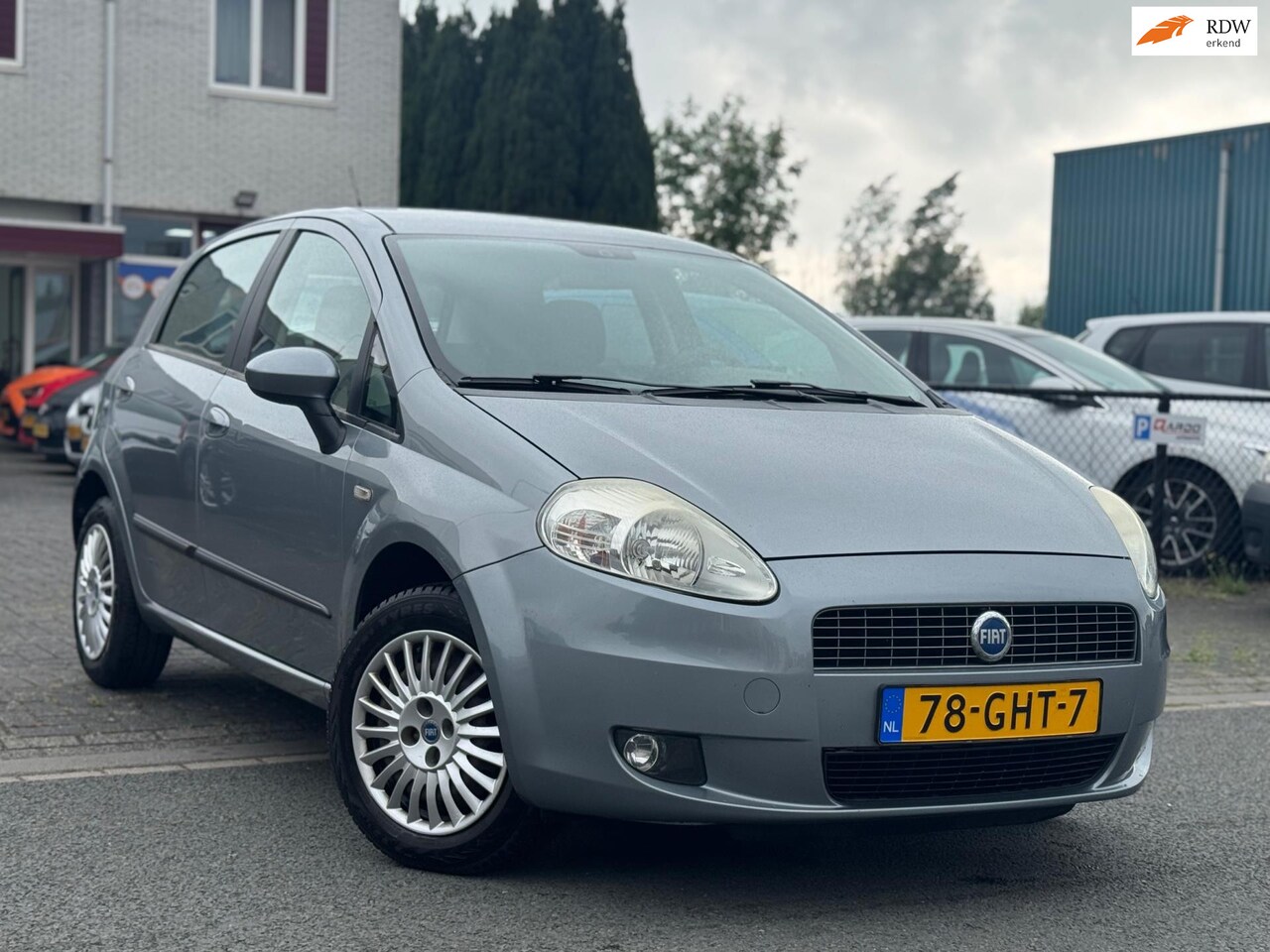 Fiat Grande Punto - 1.4 Dynamic/Airco/5drs/APK 07-2026 - AutoWereld.nl