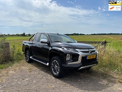 Mitsubishi L 200 - 2.2 DI-D Club Cab Intense
