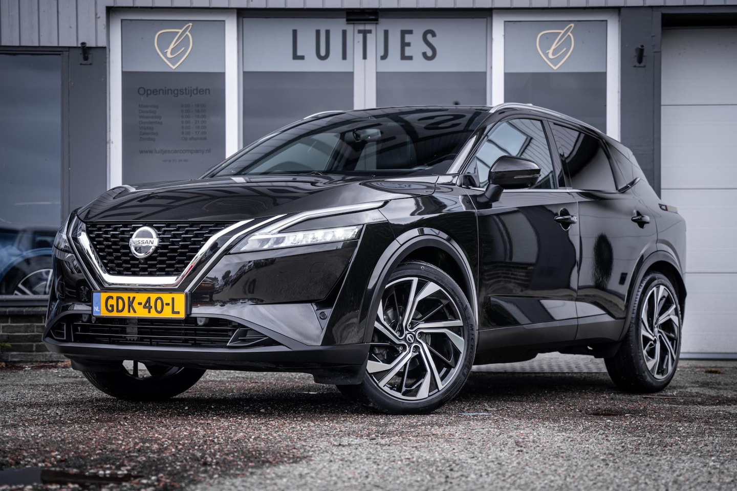 Nissan Qashqai - 1.3 MHEV Xtronic 4WD Tekna Plus I Trekhaak I 360° I Panoramadak I Bose I Massage I Leder I - AutoWereld.nl