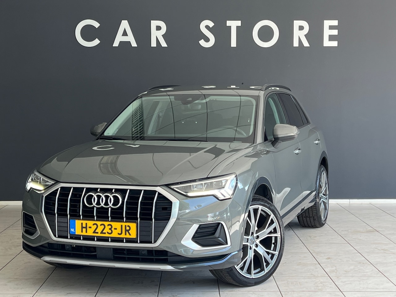 Audi Q3 - 35 TFSI Advanced AUTOMAAT NL AUTO Lichtmetalen velgen 20" - AutoWereld.nl