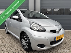 Toyota Aygo - 1.0-12V Comfort Navigator Automaat Uitvoering