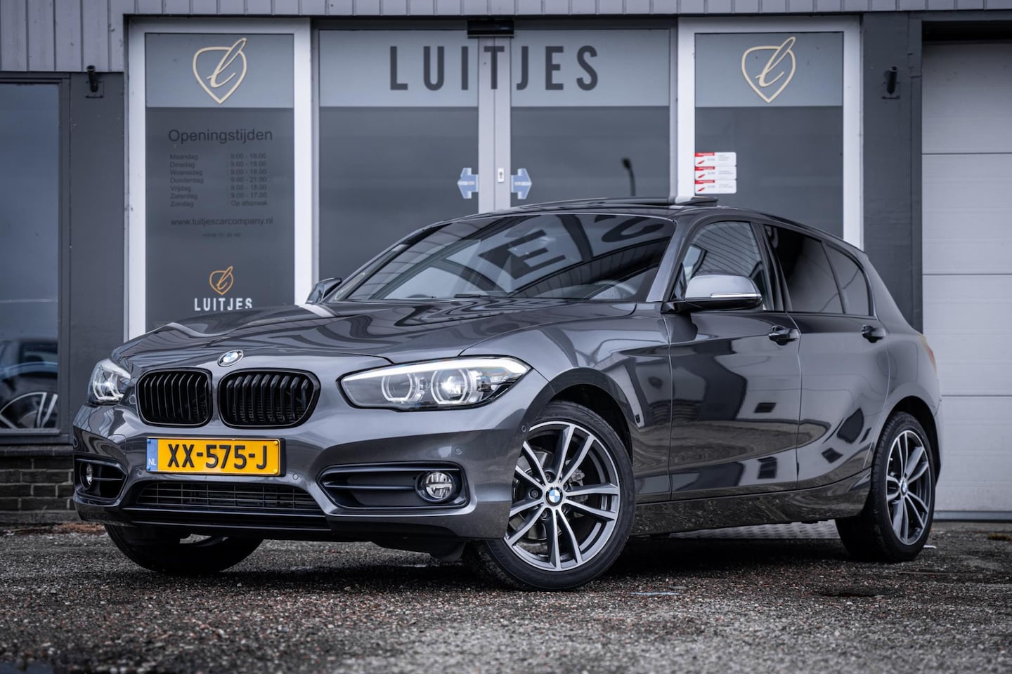 BMW 1-serie - 118i High Executive AUT8 I Schuifdak I Camera I Leder I LED I NL-auto I 1e-eig I Dealer-on - AutoWereld.nl