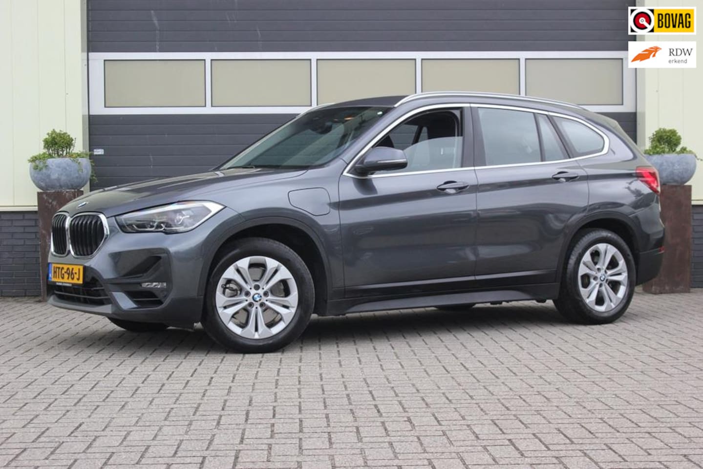 BMW X1 - XDrive 25e Executive | Trekhaak | Camera | - AutoWereld.nl