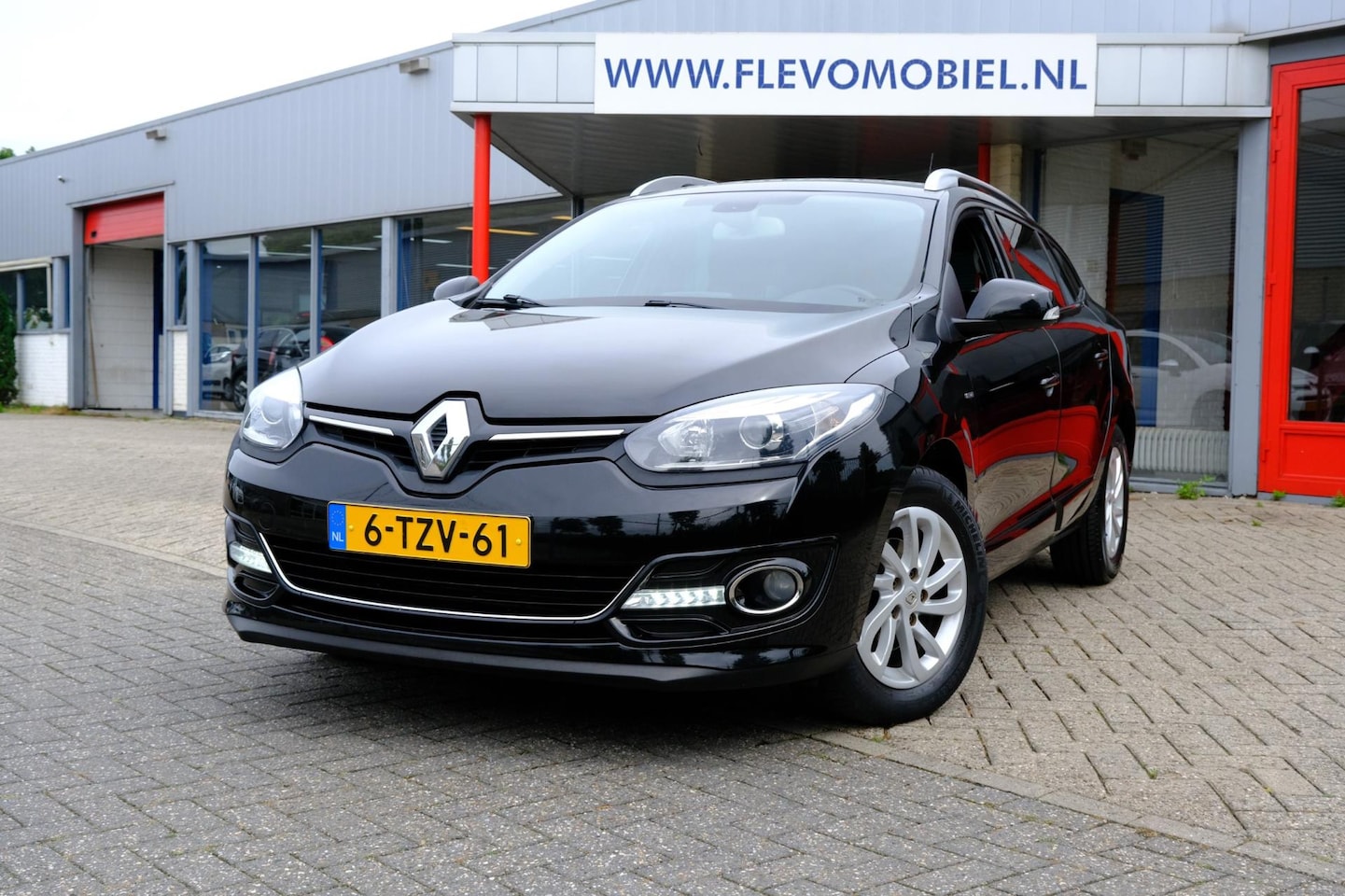 Renault Mégane Estate - 1.5 dCi Bose Navi|Climate|Cruise|LMV|Trekhaak - AutoWereld.nl