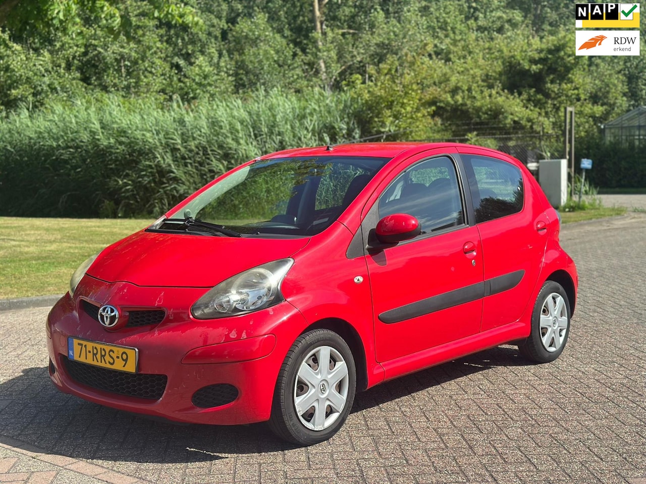 Toyota Aygo - 1.0-12V Comfort Navigator/AIRCO/ELECRAMEN VOOR/NAVI - AutoWereld.nl